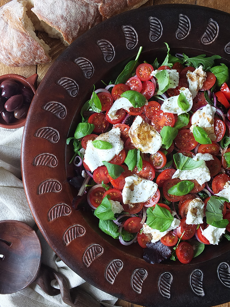 Tomato Mozzarella Salad with Himalayan Pink Salt